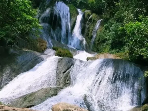 Curug Bibijilan, Air Terjun Bertingkat dengan Keindahan Alam Memukau di Sukabumi