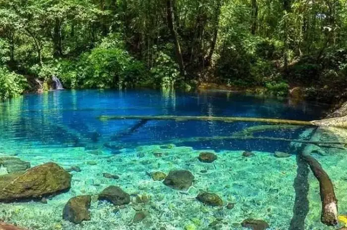 Danau Kaco, Wisata Alam dengan Sentuhan Legenda yang Memikat di Kerinci